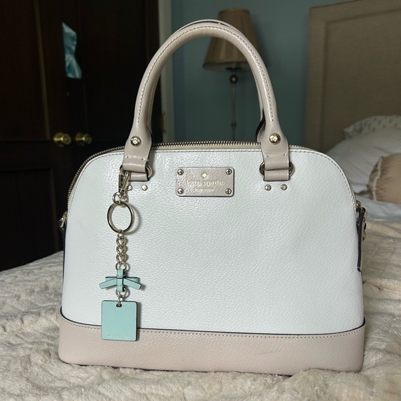 kate spade Handbags - Kate Spade Cream and Tan Tote